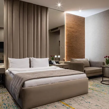 Crona Karpaty Otel 4*