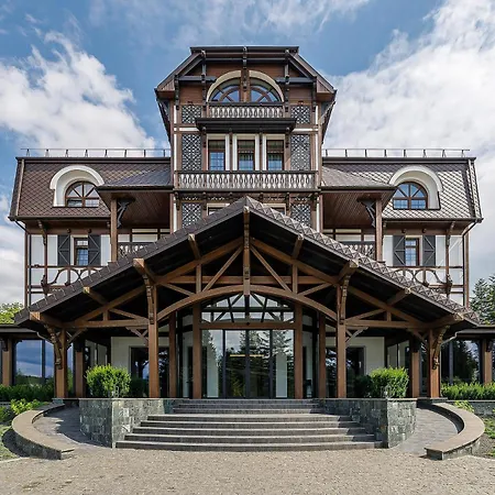 Crona Karpaty Szálloda Skhidnytsia